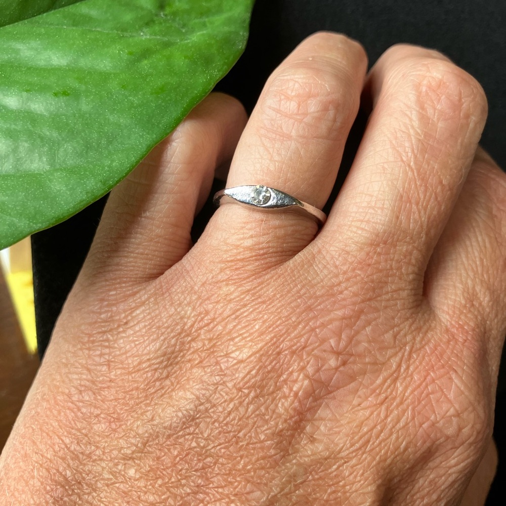 Fashion Jewelry Silver Ring with Blue Stone - Picture 3 of 3